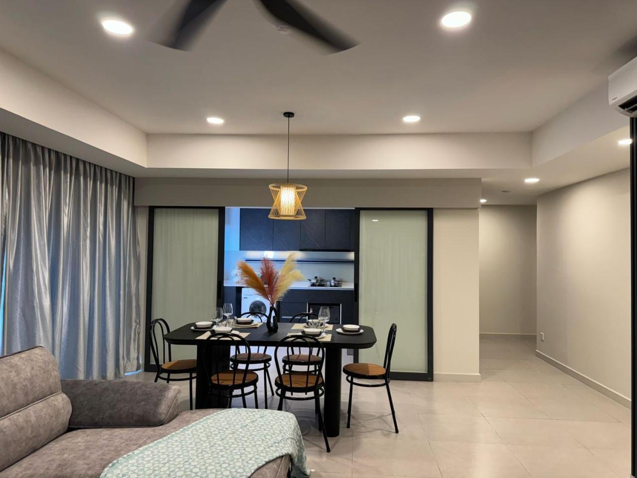 The Atrium At Jalan Ampang By Okbnb - Classy 3bedroom Family Nearby Klcc , Trx And Pavilion Kl Kuala Lumpur