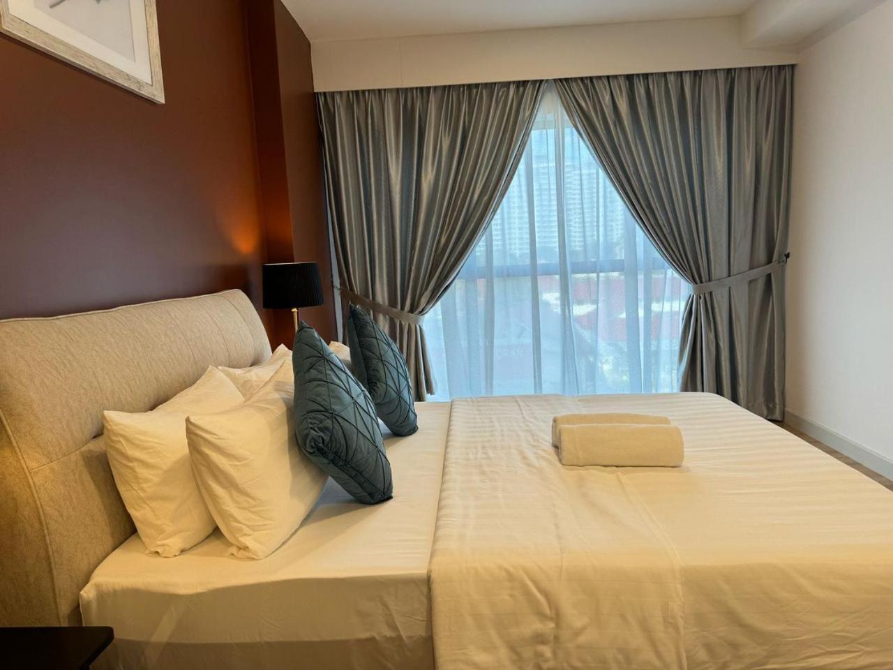 The Atrium At Jalan Ampang By Okbnb - Classy 3bedroom Family Nearby Klcc , Trx And Pavilion Kl * Kuala Lumpur